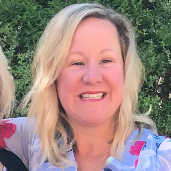 Meet your Posher, Emily - Picture 1 of 1